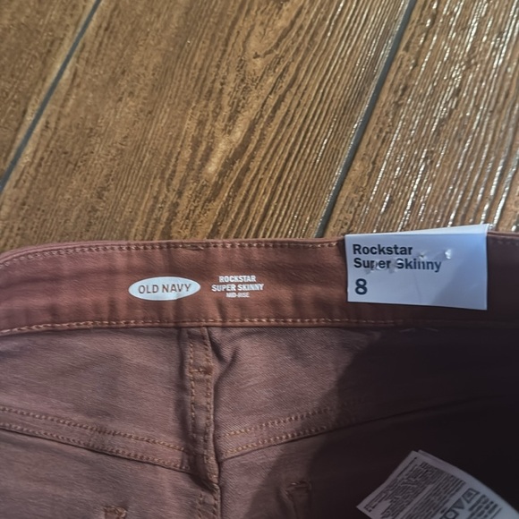 Old Navy Rockstar Super Skinny Mid-Rise Jeans - Picture 3 of 8